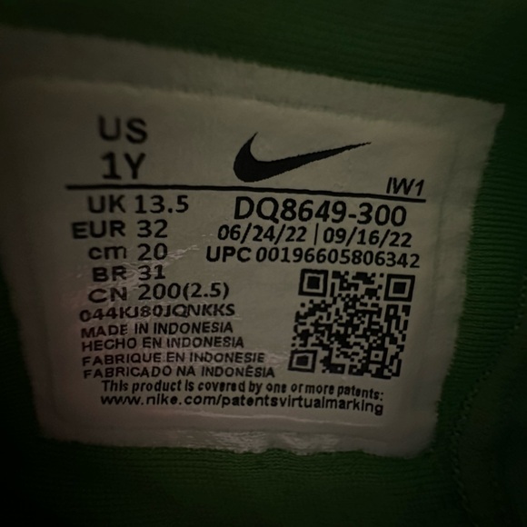 Lebron 20s Size 1 boys - Picture 5 of 5